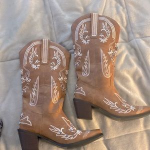 Tan western boots